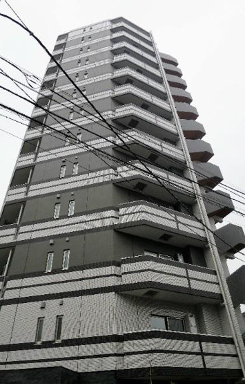 【外観】 | AZEST中野新橋 | 鉄筋コンクリート造のがっちりとした造り。