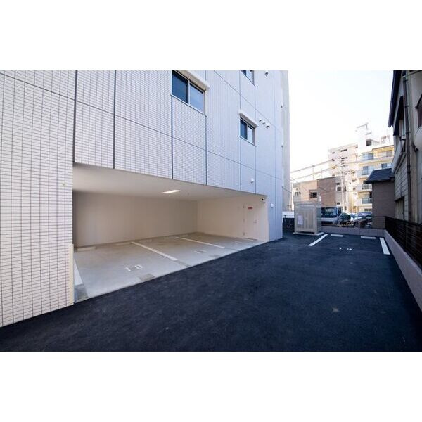 プレスタイル博多駅南　春住小学校区の駐車場|プレスタイル博多駅南