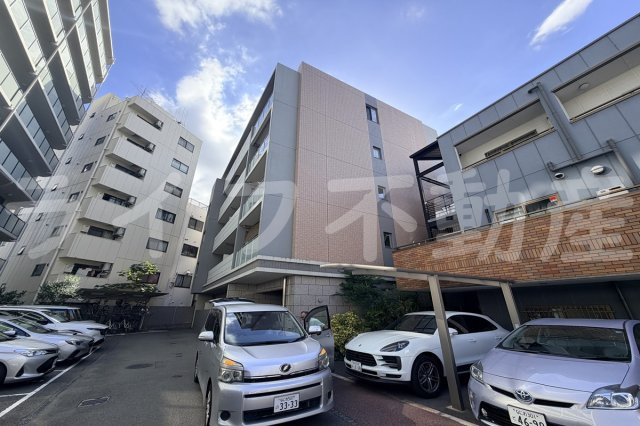 La luce長堀橋の外観