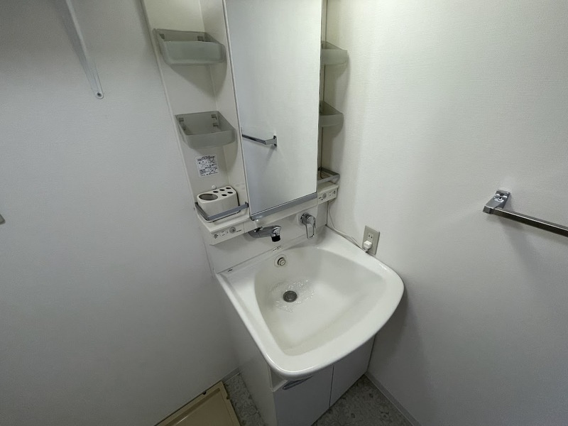 調布市多摩川３丁目の賃貸マンションの洗面所