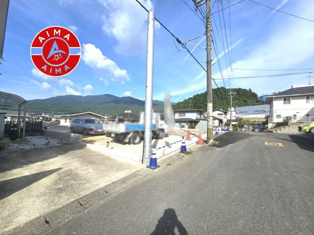 糟屋郡宇美町障子岳南1丁目第1-3棟（2号棟）の前面道路含む現地写真|見学の時間などお気軽にお問い合わせ下さい。