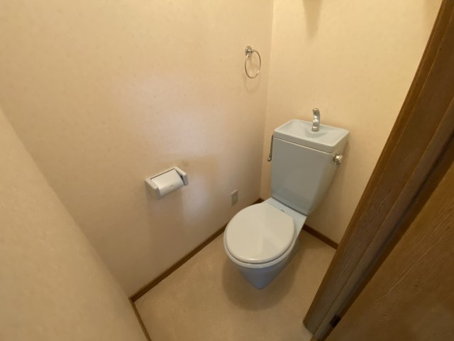 調布市下石原１丁目のテラスのトイレ|※別号室参考写真です