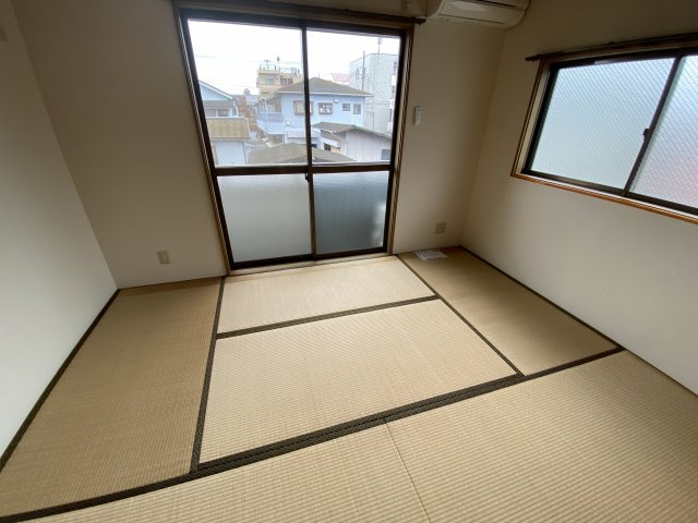 調布市下石原１丁目のテラスの和室|※別号室参考写真です