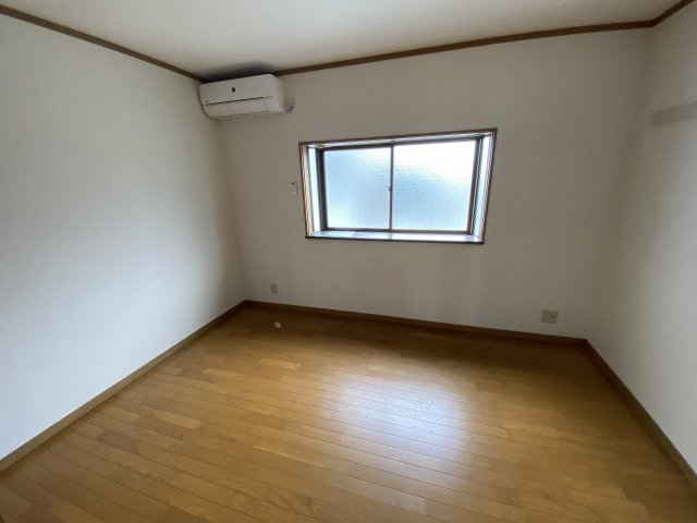 調布市下石原１丁目のテラスの寝室|※別号室参考写真です