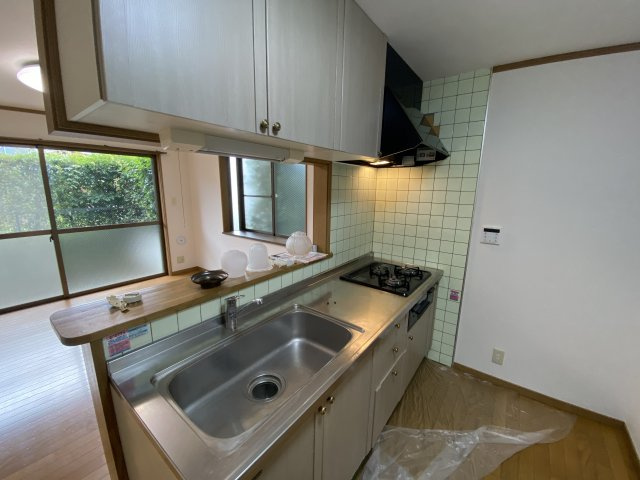 調布市下石原１丁目のテラスのキッチン|※別号室参考写真です