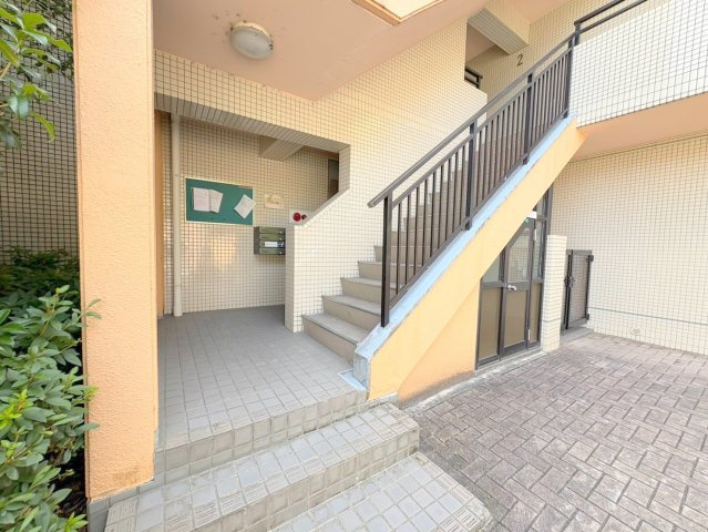 メゾン鳥居坂のエントランス