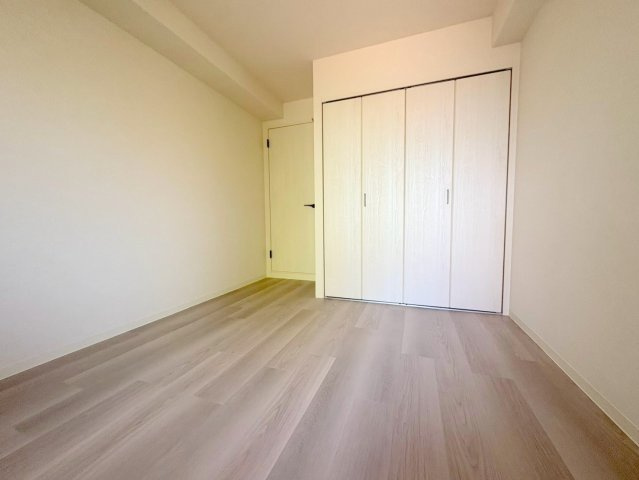 メゾン鳥居坂の洋室