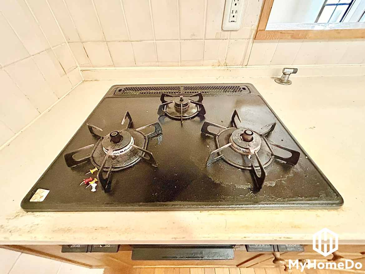 カーサ日新篠木のその他|毎日の料理がもっとスムーズに！便利な3口コンロ付きキッチン