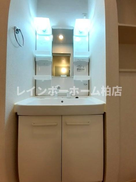 【仲介手数料：50％OFF】対象物件！の洗面所|シャワー付き洗面台です