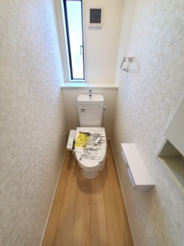 三郷市　花和田　新築戸建　全2棟のトイレ|施工例です