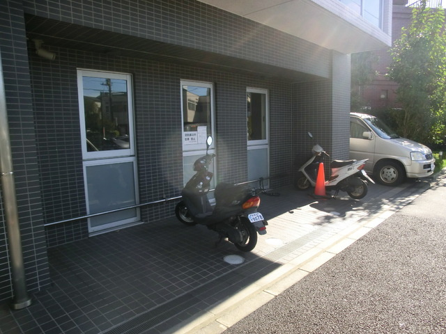 江戸川区西小岩１丁目の賃貸マンションのその他共用部分|バイク置き場あります