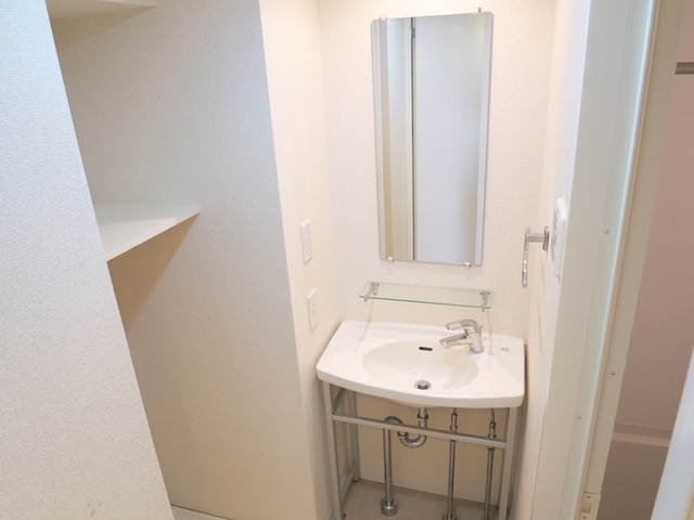 江戸川区西小岩１丁目の賃貸マンションの洗面所|独立洗面台完備！