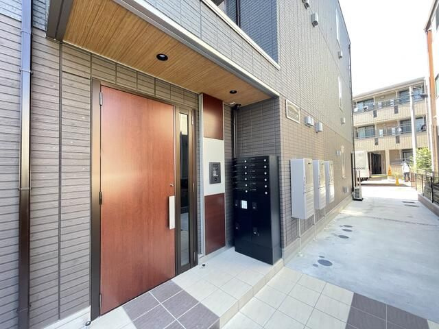 フェリーチェ上大岡のエントランス