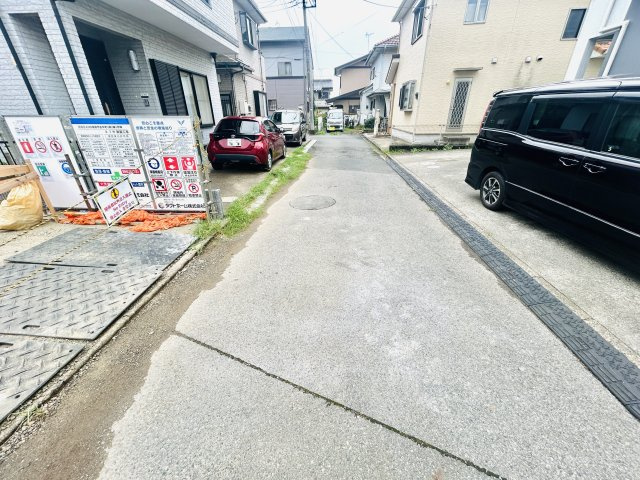 グラファーレ成田市並木町3期の前面道路含む現地写真|8月30日撮影