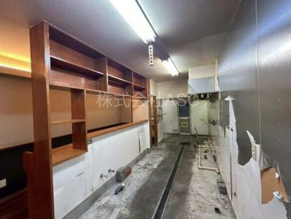針中野2丁目店舗の内装
