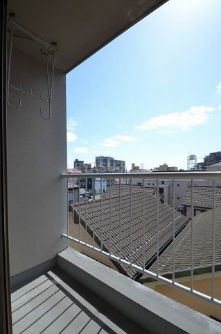 サンハイツ庚午のバルコニー