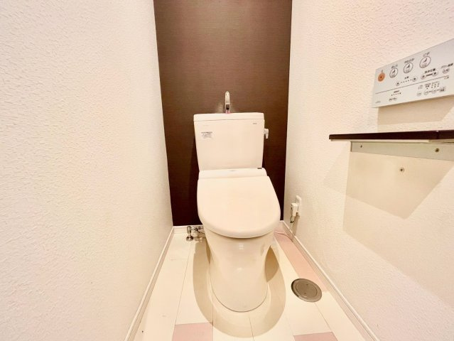 ライオンズマンション西早稲田の洋室|現地写真

現地ご見学希望・資料請求などお気軽にお問い合わせ下さい！
03-5990-5201