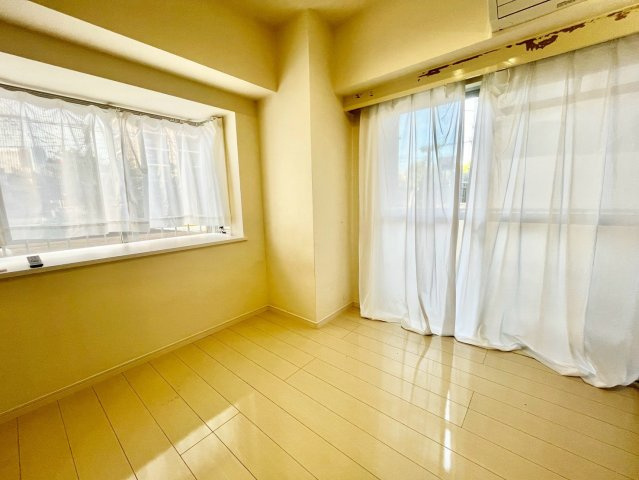 ライオンズマンション西早稲田のその他共用部分|現地写真

現地ご見学希望・資料請求などお気軽にお問い合わせ下さい！
03-5990-5201