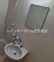 ネクサス実籾の洗面所