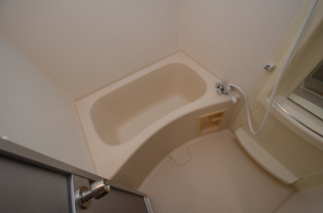 シンプルで使いやすい浴室です！