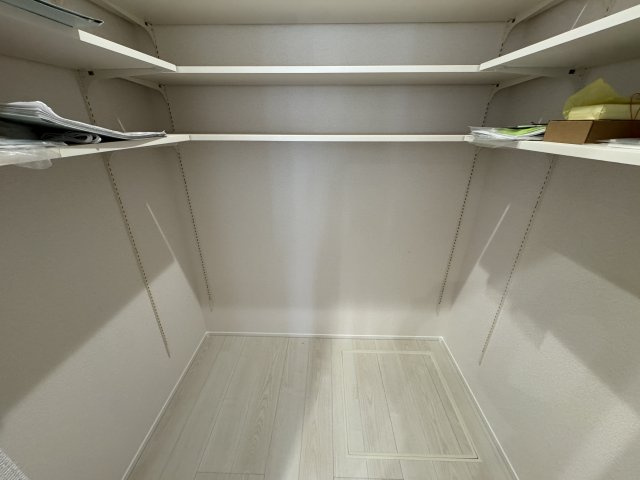 神戸市須磨区緑が丘２丁目新築戸建B号棟の収納