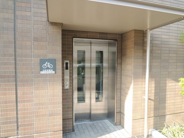 アトラスタワー茗荷谷のエントランス