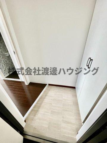 ストリーム江坂の玄関