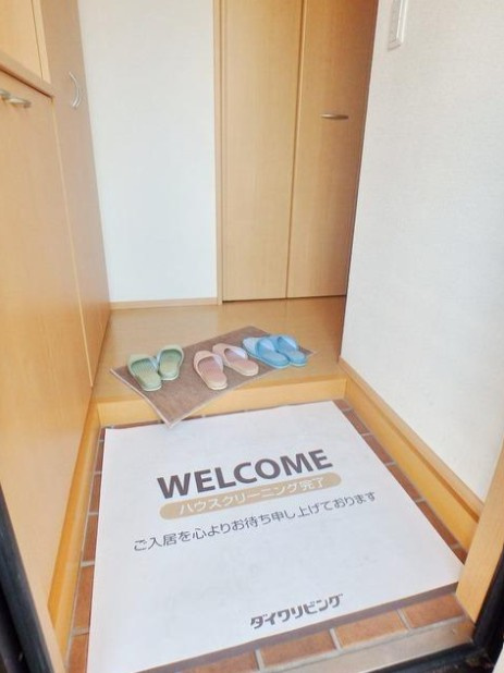 シャンドフルールの玄関|※別号室参考写真です