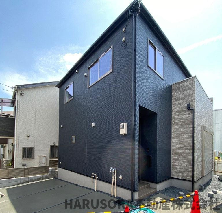 高槻市下田部二丁目　2階建