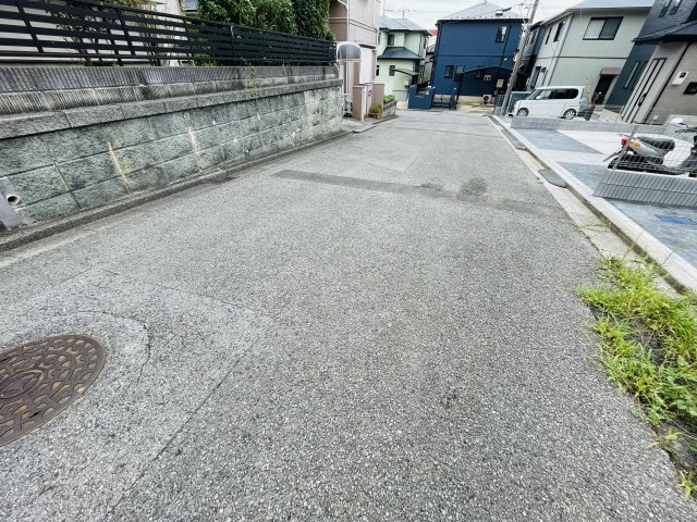 グラファーレ千葉市緑区誉田町1丁目9期の前面道路含む現地写真