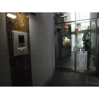 【エントランス】 | グランドメゾン三軒茶屋