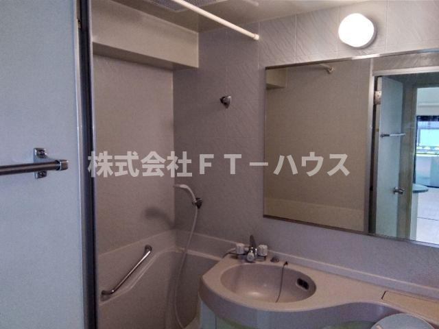ダイニチ館Ｆ１２(F-012)の浴室