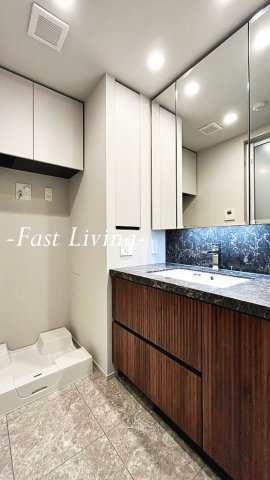 Ｂｒｉｌｌｉａ二番町の独立洗面台