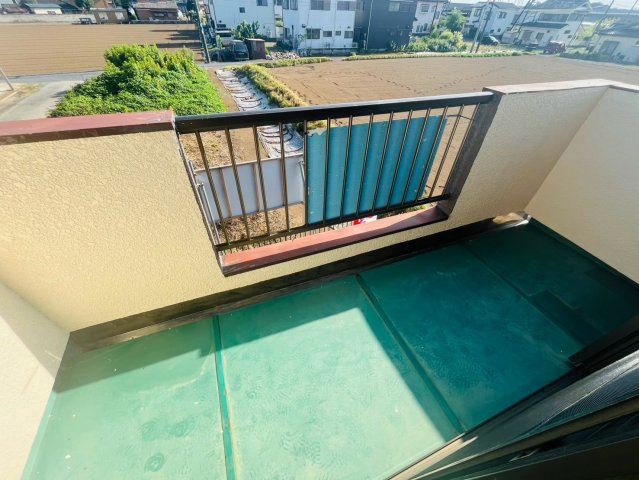 古河市尾崎 リフォーム物件　のバルコニー|〇バルコニー〇
陽当たり良好なバルコニー♪お洗濯物を乾かす強い味方になります！
2026年8月撮影
