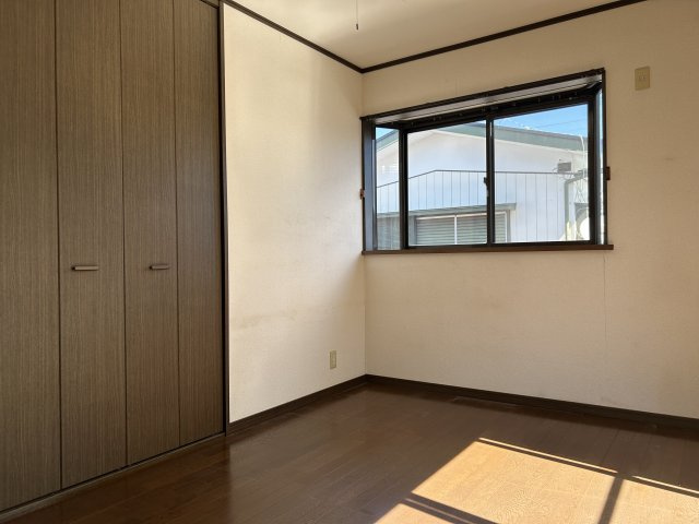 久喜東3丁目貸家の洋室|2階6帖