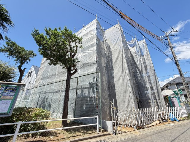 Lavage 上本郷のバルコニー