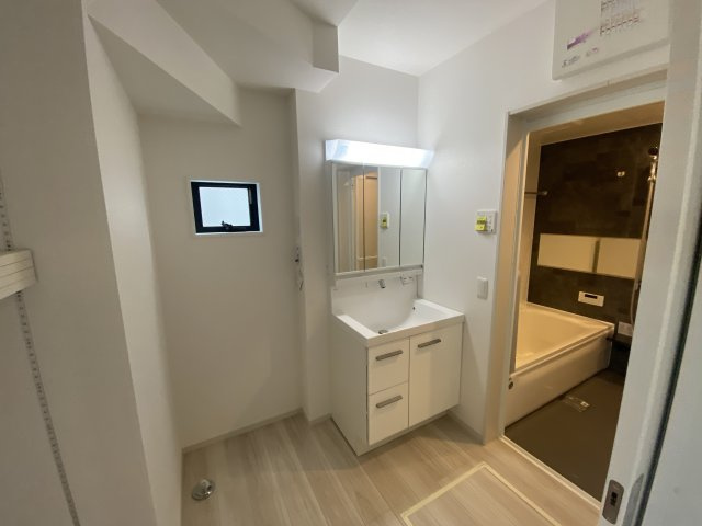 所沢市上安松14期　新築2棟の独立洗面台