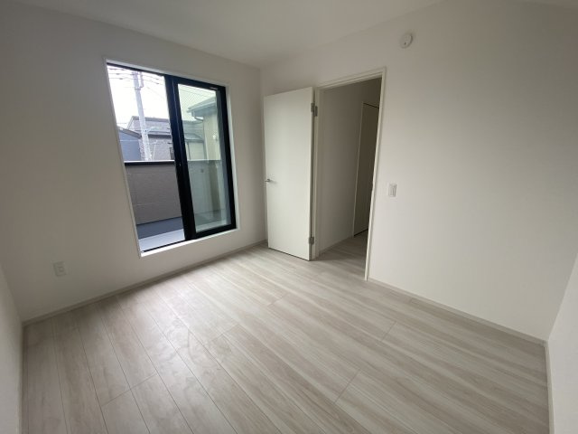 所沢市上安松14期　新築2棟の洋室