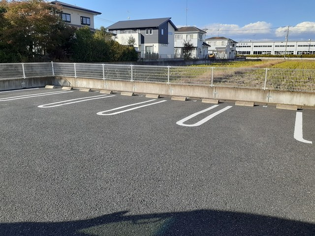 カレントヴィラＥの駐車場|駐車場