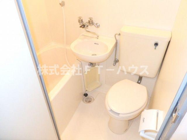 ローズアパート(Q-054C)の浴室