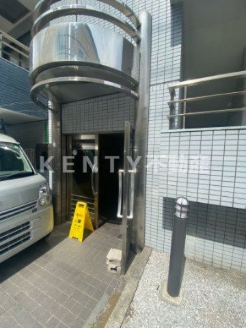【エントランス】 | メゾン・ド・サンテ | 建物の内部です