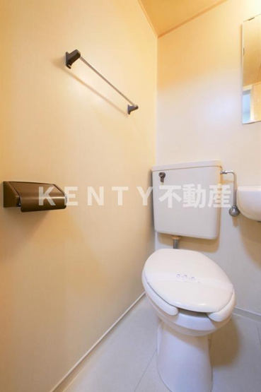 【トイレ】 | メゾン・ド・サンテ | 落ち着いた色調のトイレです