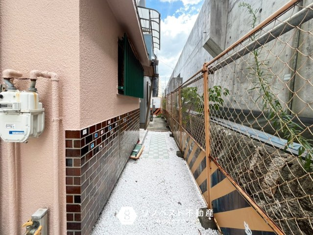 東大阪市永和1丁目の外観|【リノベスト不動産】テナント（事業用）物件のご紹介も可能です。事務所移転・新規開業等お気軽にご相談ください♪
