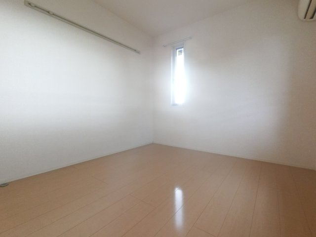 PARK HILLS MIYAKO Aの洋室|※反転タイプ