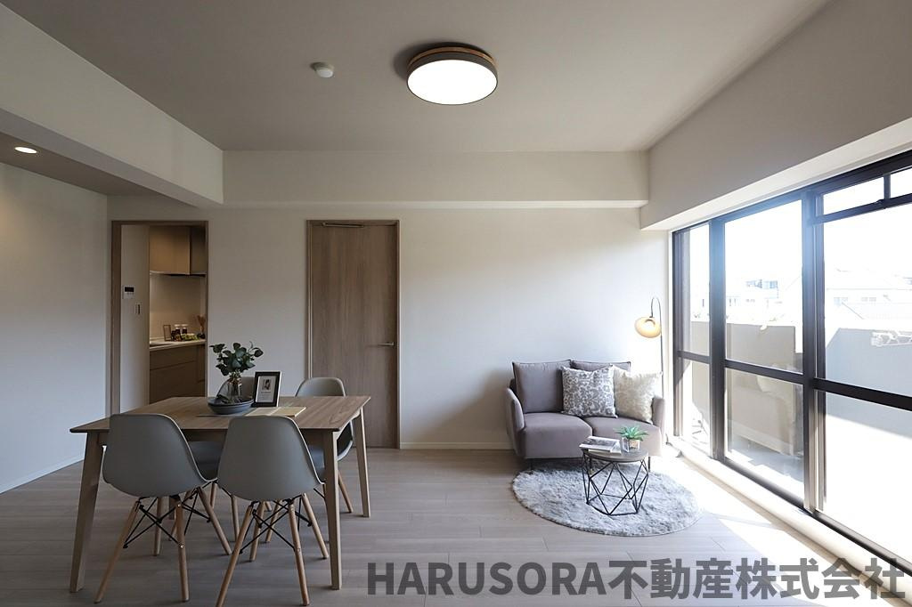 ライオンズマンション東花園の居間・リビング