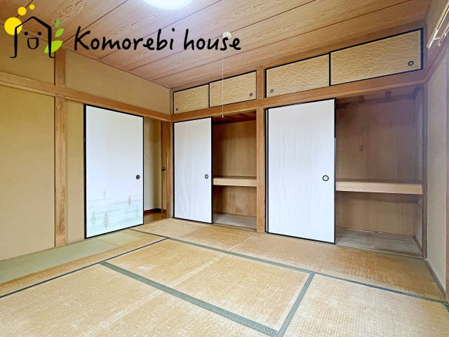 比企郡川島町八幡2丁目　中古戸建の寝室|広くて明るい寝室