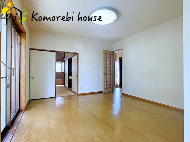 比企郡川島町八幡2丁目　中古戸建の居間・リビング|こちらの居間で趣味の時間をお楽しみください