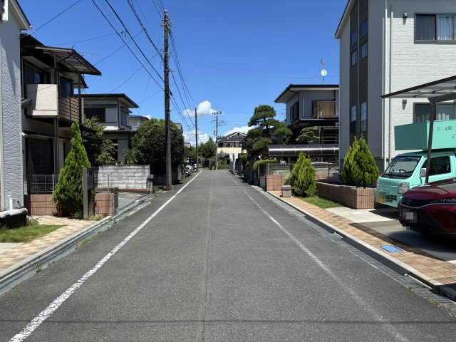 館町　売地の前面道路含む現地写真