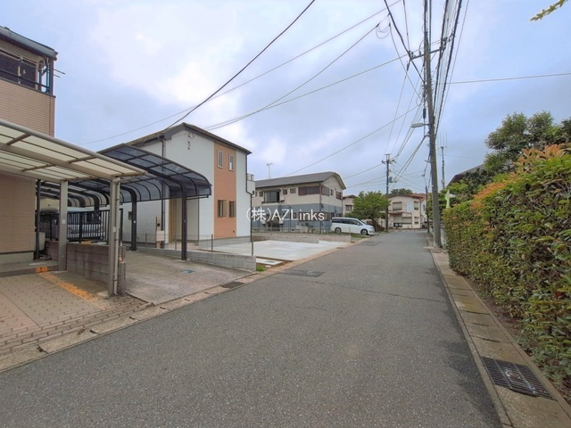 四街道市下志津新田２５１４番の前面道路含む現地写真