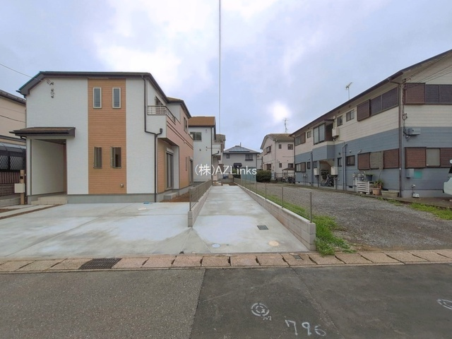 四街道市下志津新田２５１４番の前面道路含む現地写真